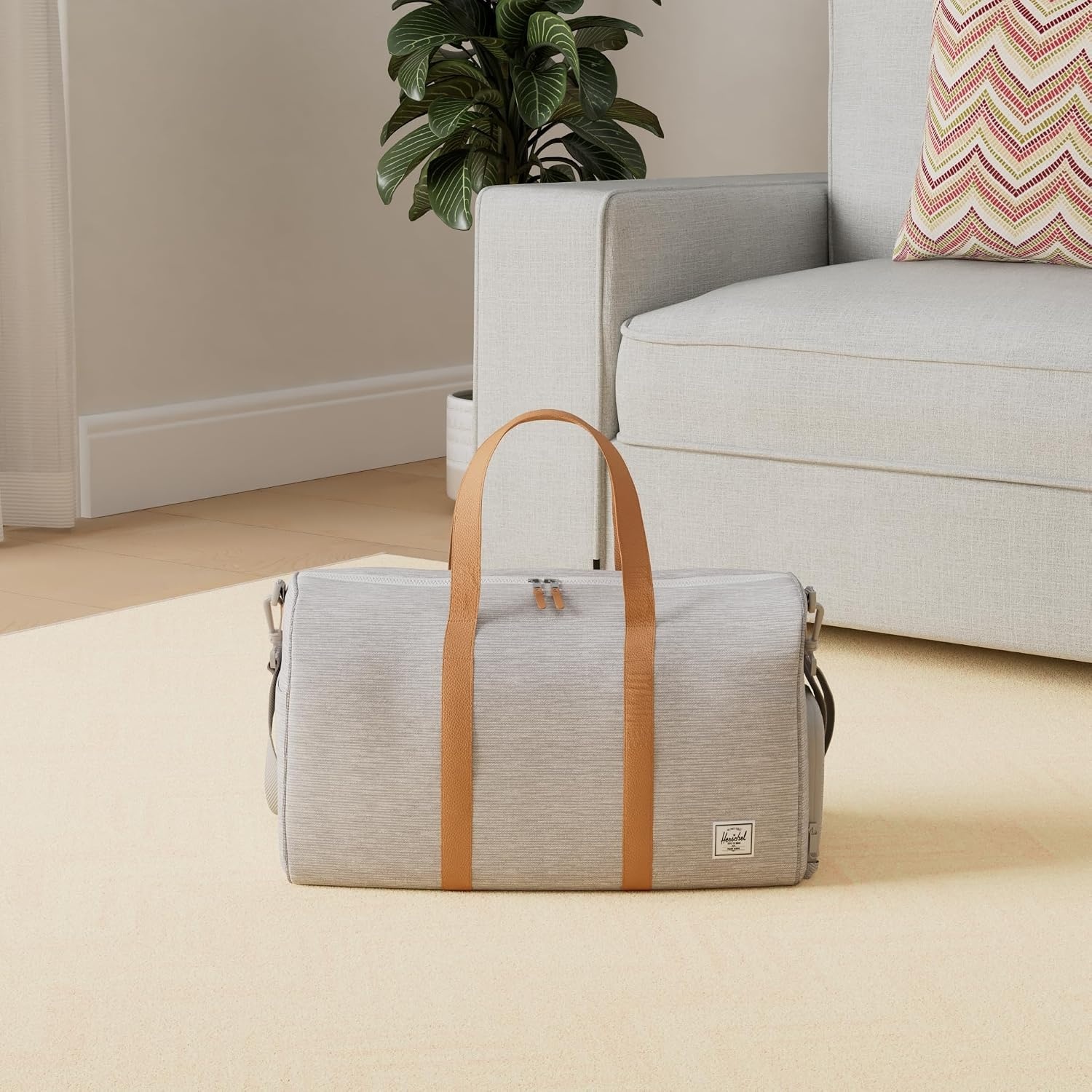 image:imageHerschel Novel DuffleLight Grey Crosshatch Limited Edition