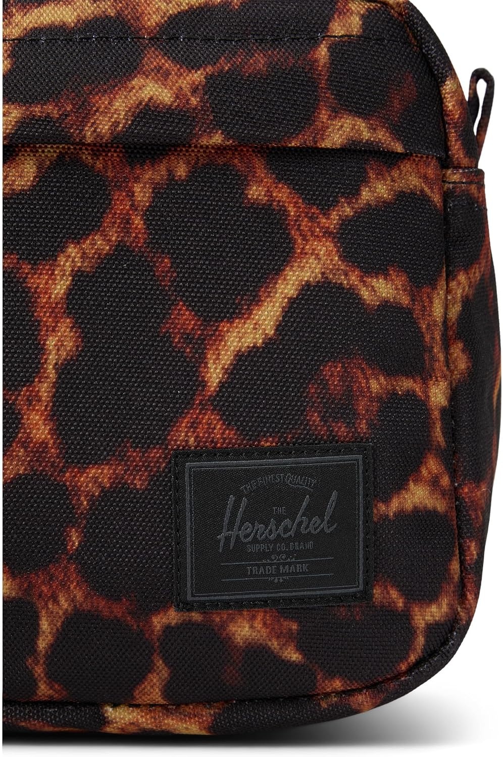 image:imageHerschel Supply Co Chapter Travel KitDigi Leopard