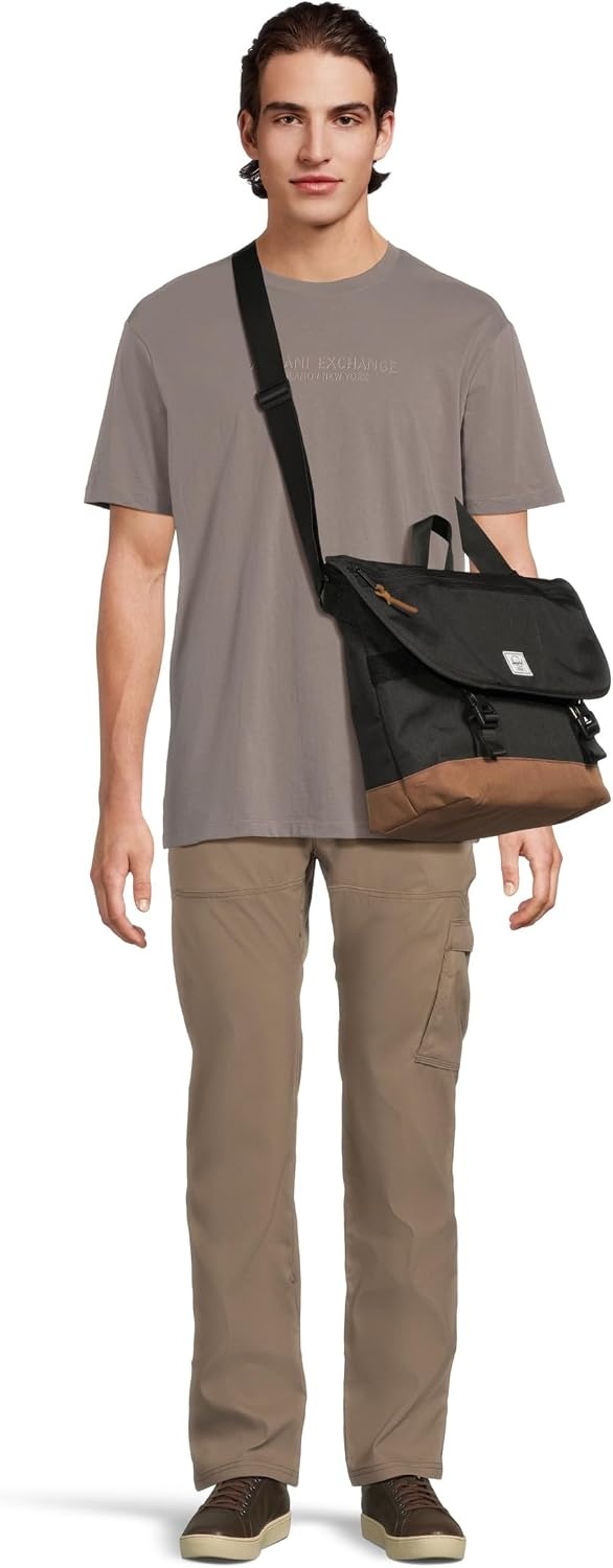 image:imageHerschel Supply Co Cove MessengerBlackSaddle Brown