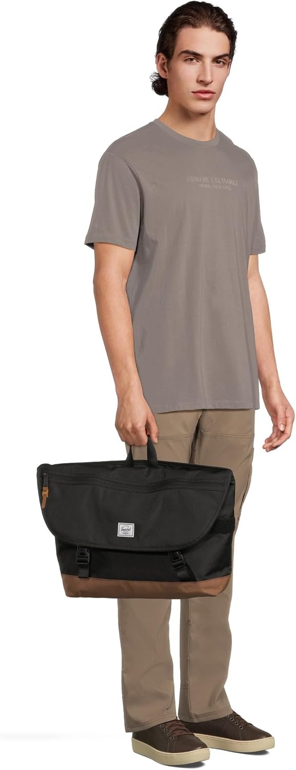 image:imageHerschel Supply Co Cove MessengerBlackSaddle Brown
