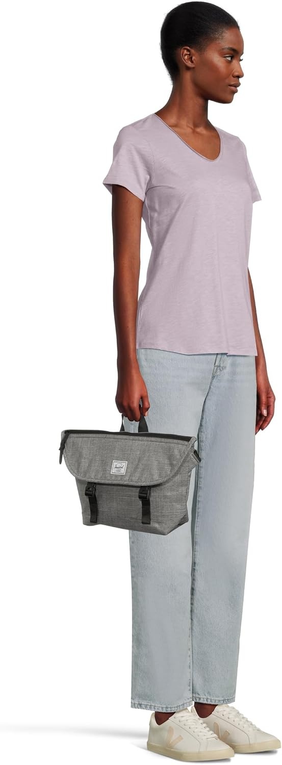 image:imageHerschel Supply Co Cove MessengerRaven Crosshatch