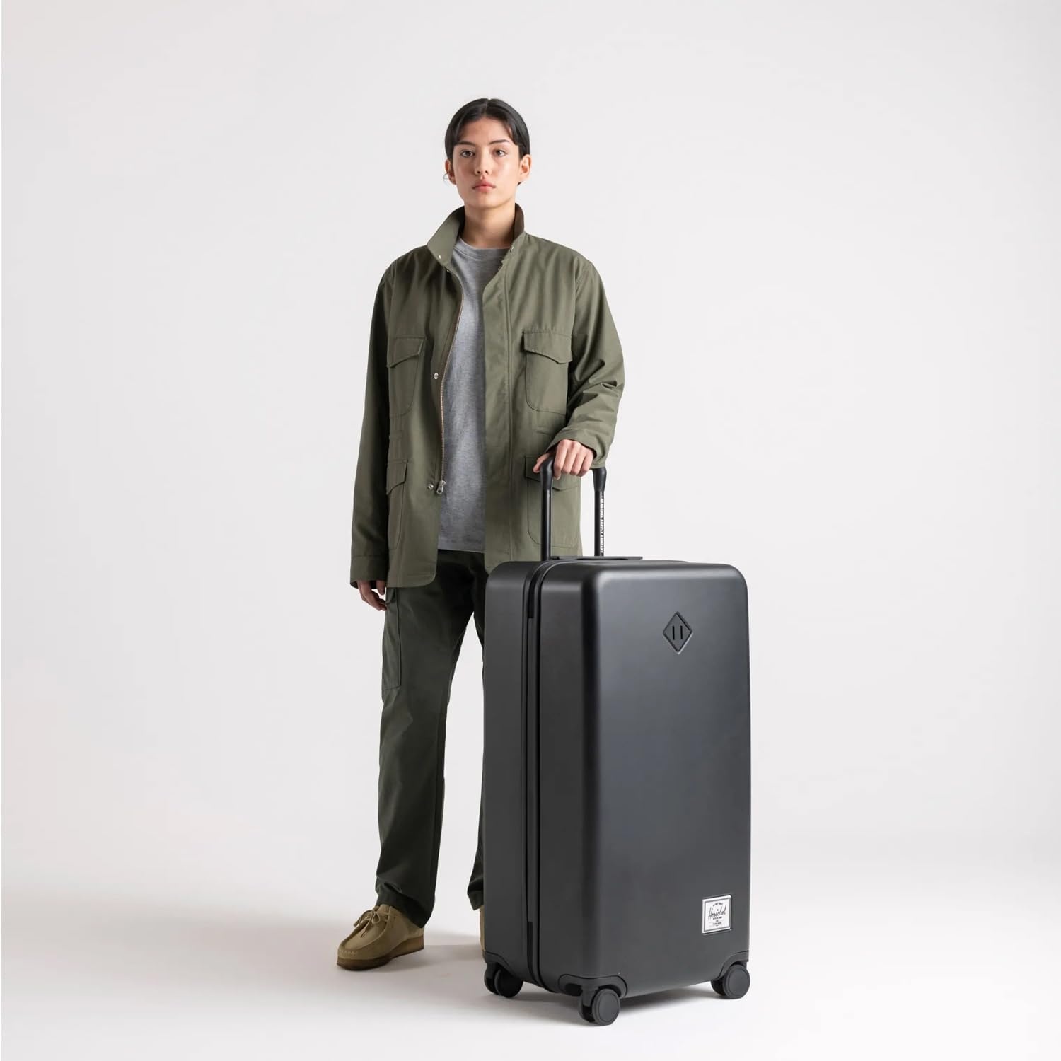 image:imageHerschel Supply Co Unisex Heritage Hardshell Luggage Ivy Green Medium 27 inchBlack Gradient