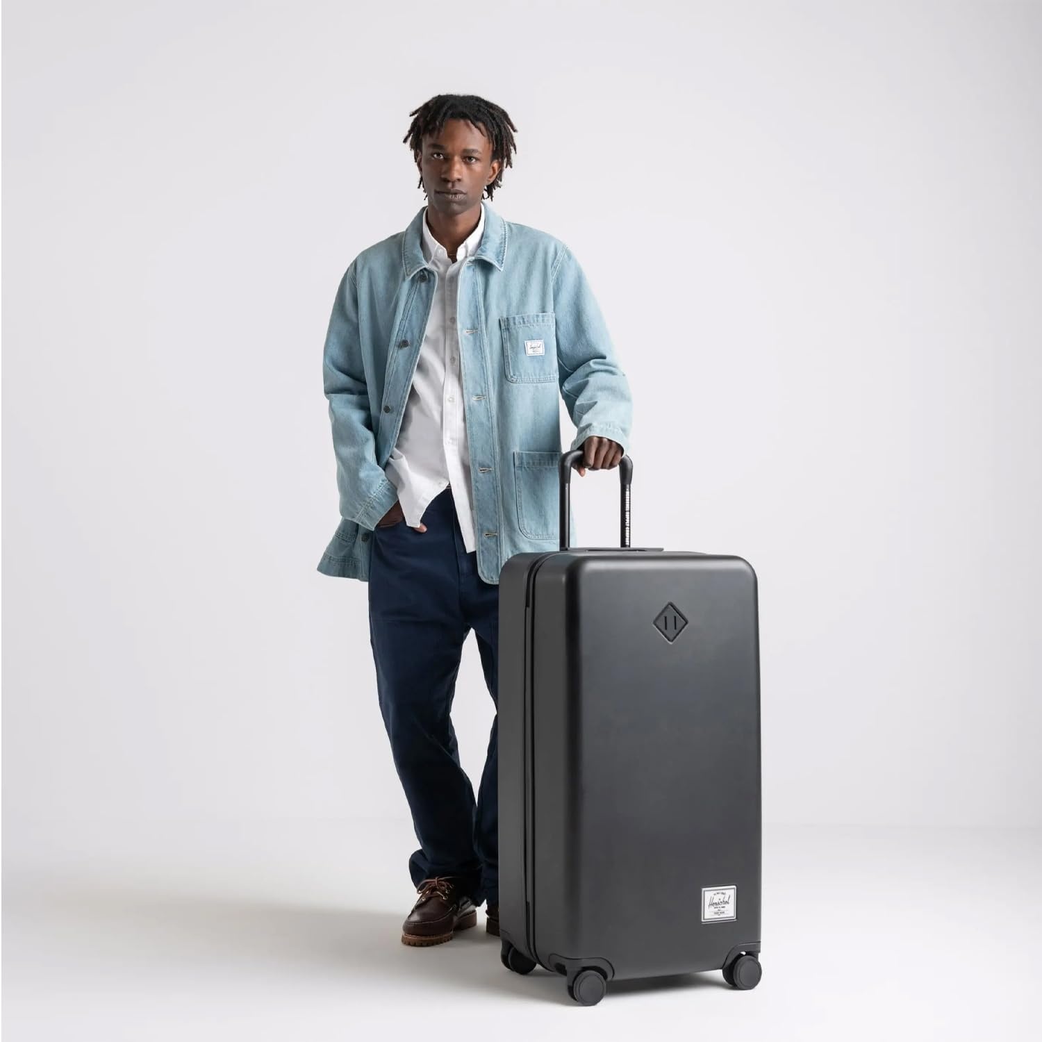 image:imageHerschel Supply Co Unisex Heritage Hardshell Luggage Ivy Green Medium 27 inchBlack Gradient