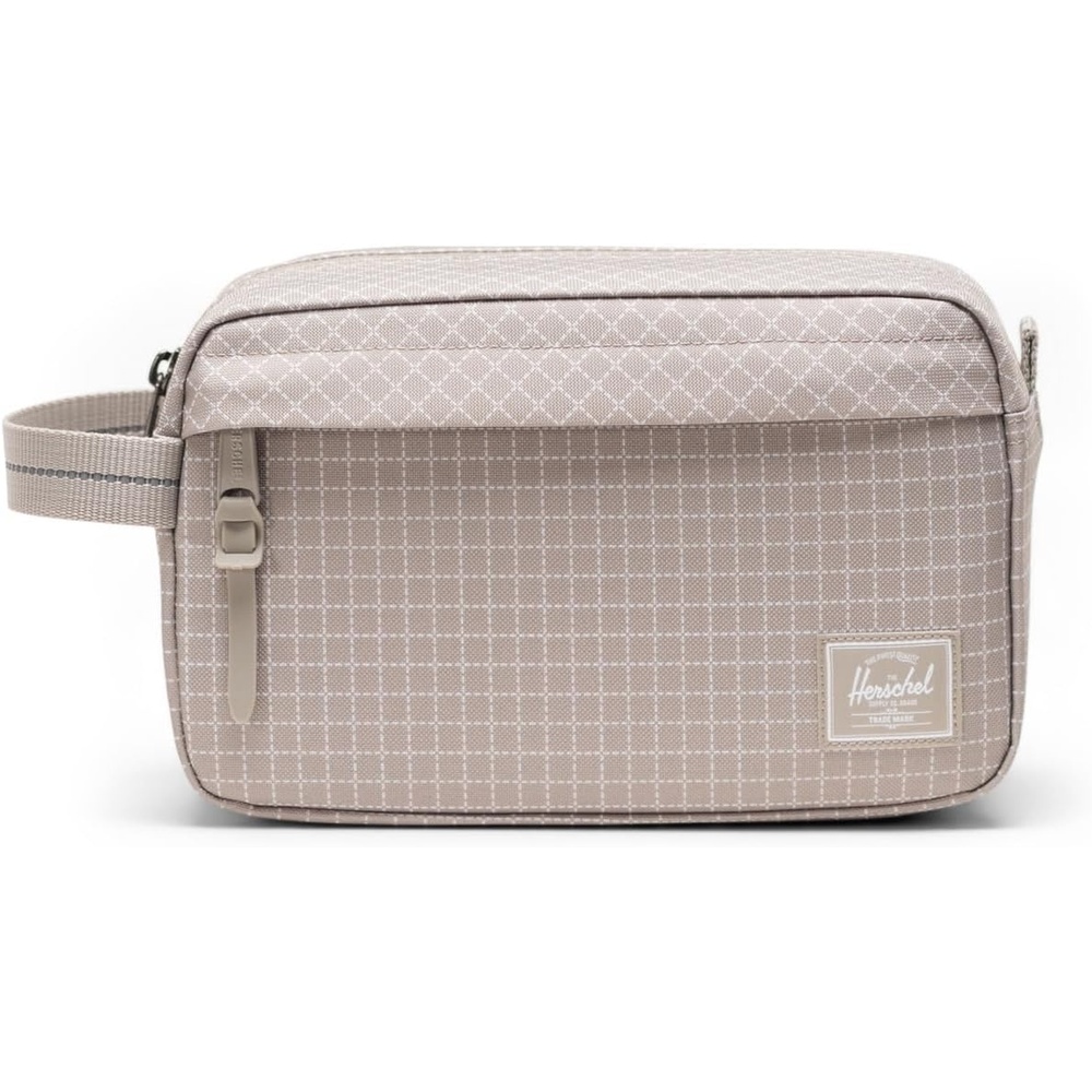 image:imageHerschel Supply Co Chapter Travel KitGridLondon Fog