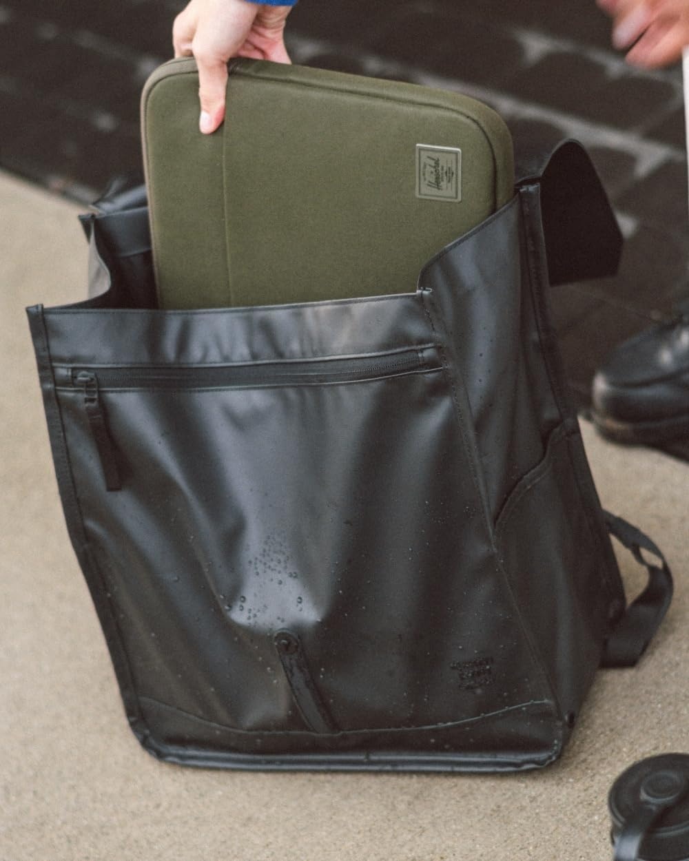 image:imageHerschel City Backpack Ash Rose Standard 16LBlack