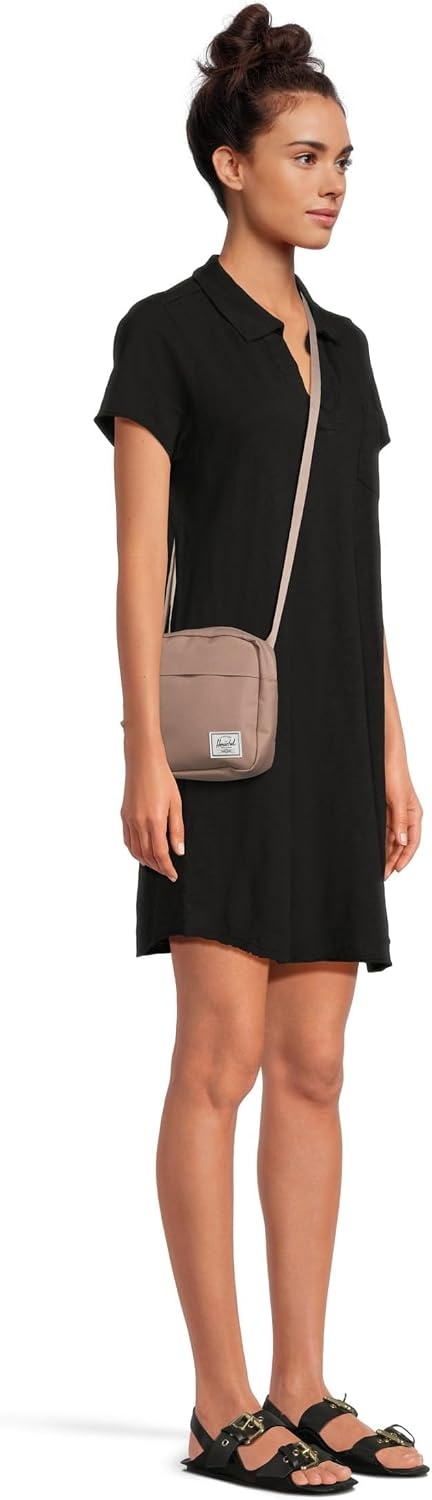 image:imageHerschel Classic CrossbodyAsh Rose New