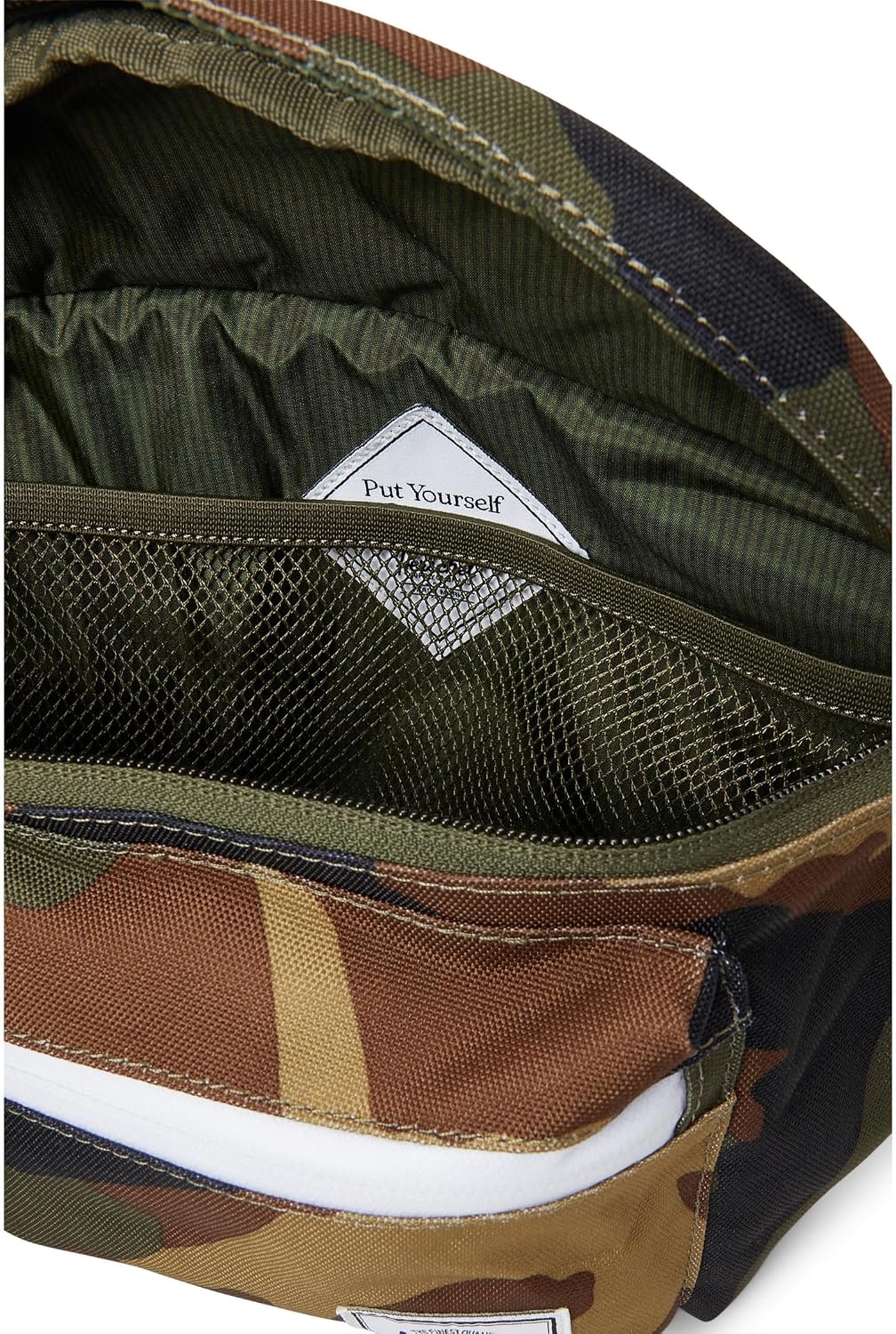 image:imageHerschel Pop Quiz Hip PackWoodland Camo