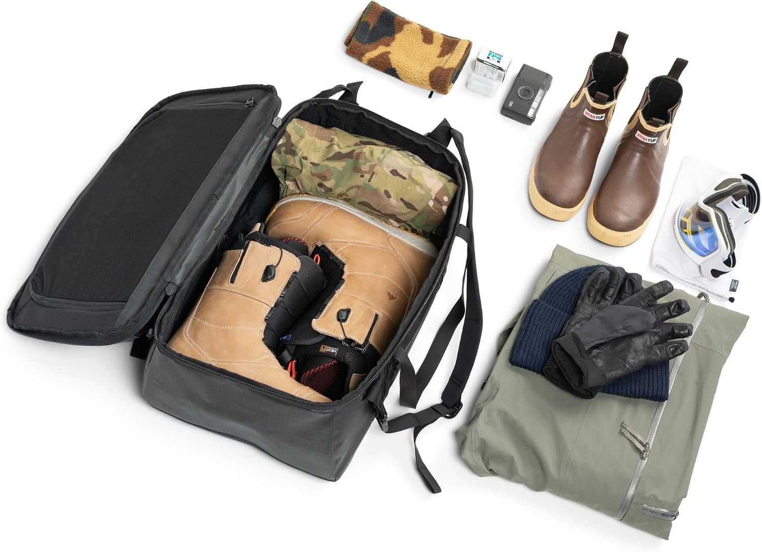 image:imageHerschel Unisex All Season Duffle HeronBlack Standard41LBlack
