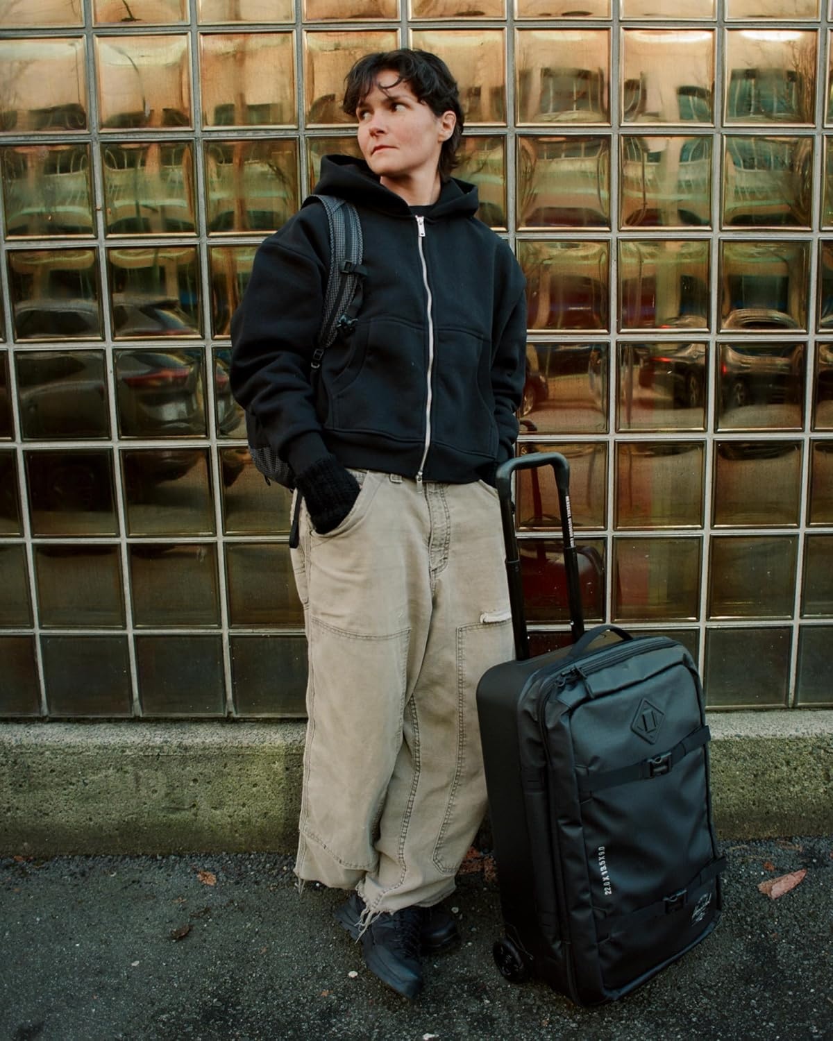 image:imageHerschel Unisex All Season Hybrid Roller Bag Large Carry On Black Standard41LPineneedle EQ Camo